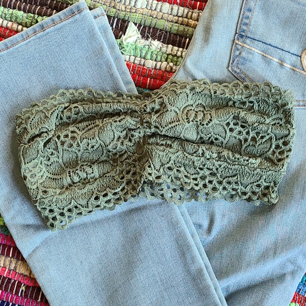 Olive green lace Bandaeu